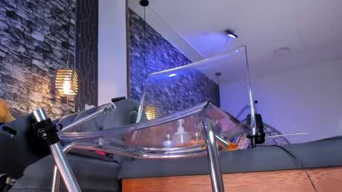 jade swet online show from 13, 5, 2026
