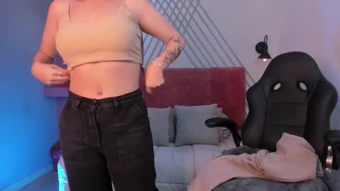 jade_vela online show from 11, 10, 2025