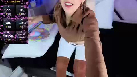 Snapshot of jade_white_ chatting on 9, 1, 2026 jade white online show from 9, 1, 2026