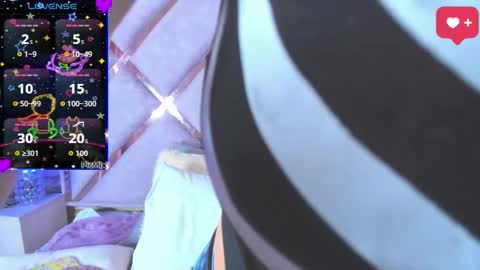 jade white  online show from 14, 3, 2026