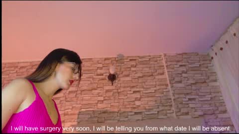 jade white  online show from 28, 4, 2026