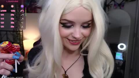 Snapshot of jadebunnie chatting on 25, 2, 2025 Bunnie Jade online show from 25, 2, 2025
