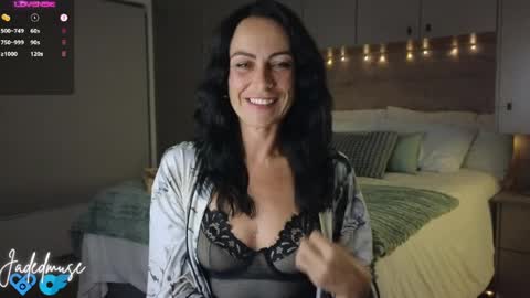 Snapshot of jadedmuse chatting on 3, 4, 2026 Jade online show from 3, 4, 2026