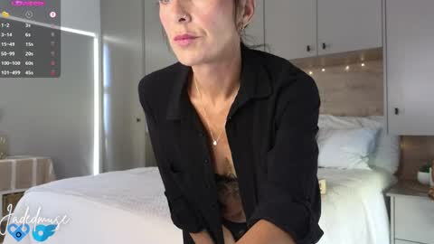 Snapshot of jadedmuse chatting on 13, 4, 2026 Jade online show from 13, 4, 2026