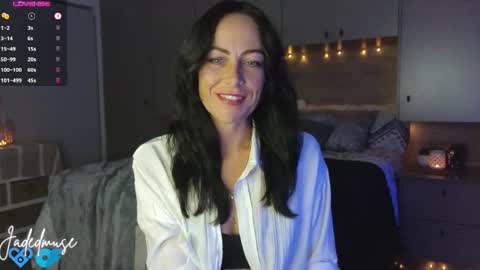 Snapshot of jadedmuse chatting on 2, 5, 2026 Jade online show from 2, 5, 2026
