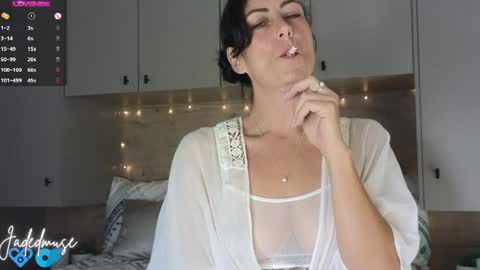 Snapshot of jadedmuse chatting on 20, 5, 2026 Jade online show from 20, 5, 2026