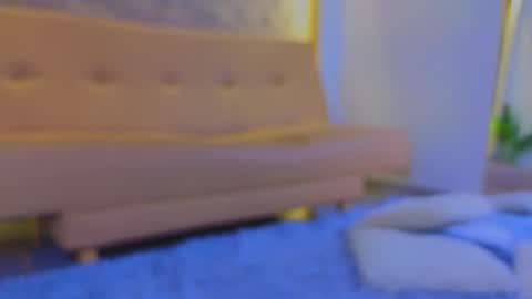 jadee__ online show from 28, 10, 2025