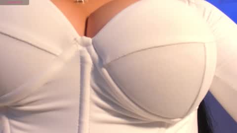 JADE EVANS online show from 11, 10, 2025