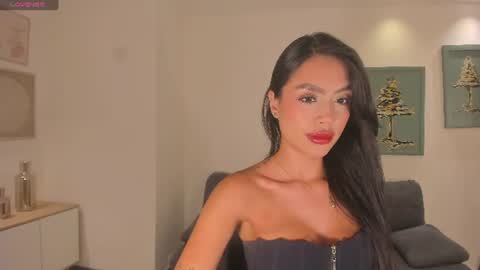 JADE EVANS online show from 11, 7, 2026