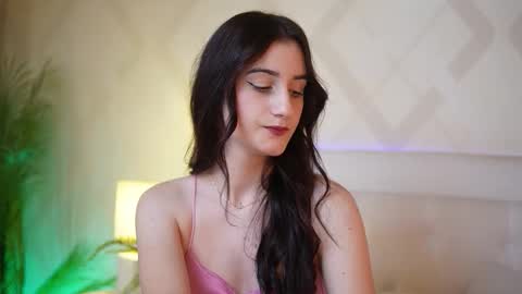 Snapshot of jadehazy chatting on 30, 11, 2025 Jade online show from 30, 11, 2025