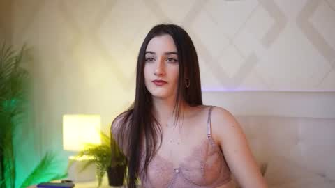 Snapshot of jadehazy chatting on 14, 12, 2025 Jade online show from 14, 12, 2025