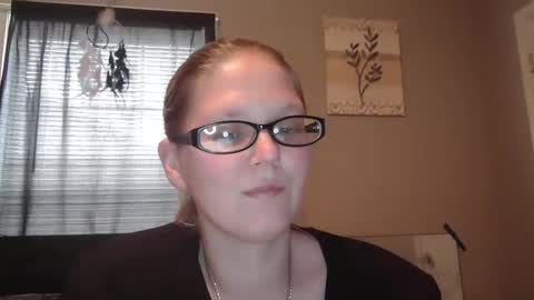 Snapshot of jadeluv chatting on 1, 2, 2025 JadeLuv online show from 1, 2, 2025