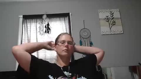 Snapshot of jadeluv chatting on 19, 10, 2025 JadeLuv online show from 19, 10, 2025