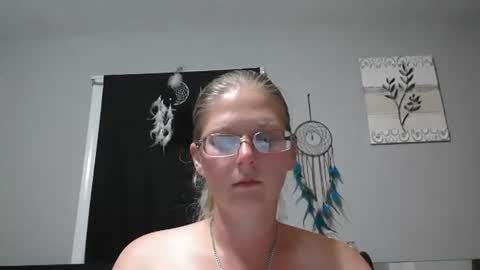 Snapshot of jadeluv chatting on 21, 10, 2025 JadeLuv online show from 21, 10, 2025