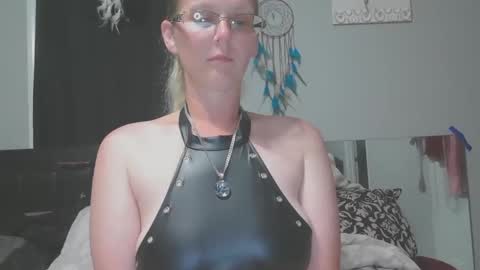 JadeLuv online show from 4, 6, 2026