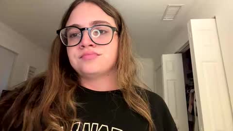 Snapshot of jademonroe0522 chatting on 17, 11, 2025 jademonroe0522 online show from 17, 11, 2025