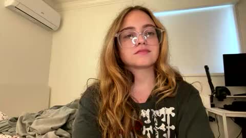 jademonroe0522 online show from 4, 2, 2026