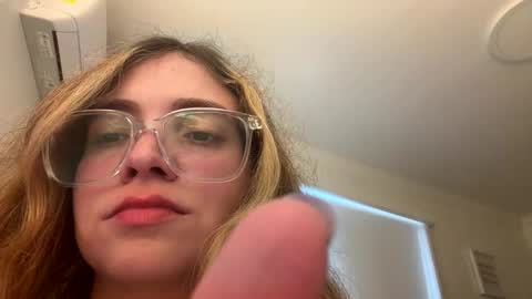 jademonroe0522 online show from 10, 3, 2026