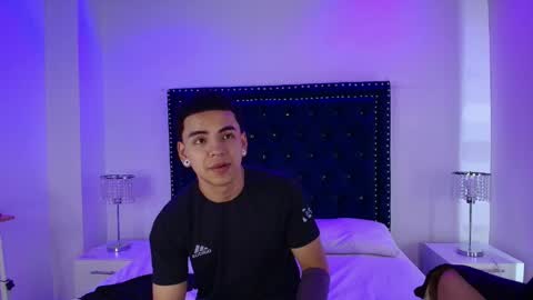 Jaden and Sofia  online show from 22, 4, 2026