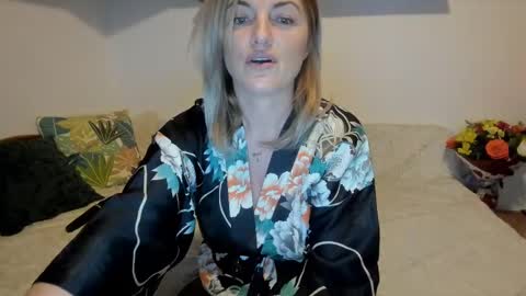 elena online show from 15, 2, 2025