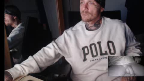 Snapshot of jake265897 chatting on 23, 9, 2025 showingitoff online show from 23, 9, 2025