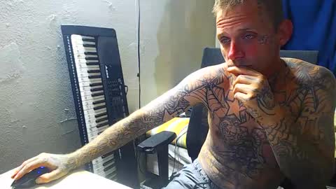 Snapshot of jake265897 chatting on 25, 9, 2025 showingitoff online show from 25, 9, 2025