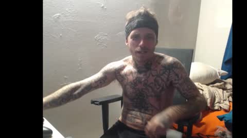 Snapshot of jake265897 chatting on 19, 10, 2025 showingitoff online show from 19, 10, 2025