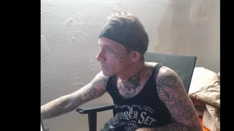 Snapshot of jake265897 chatting on 20, 10, 2025 showingitoff online show from 20, 10, 2025