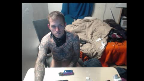 Snapshot of jake265897 chatting on 28, 10, 2025 showingitoff online show from 28, 10, 2025