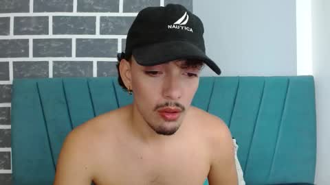 jake_laraxxx online show from 11, 9, 2025
