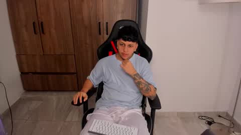 Snapshot of jake_pons chatting on 10, 10, 2025 Jake Pons online show from 10, 10, 2025