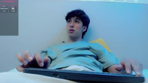 Snapshot of jake_tripp chatting on 15, 10, 2025 jake_tripp online show from 15, 10, 2025