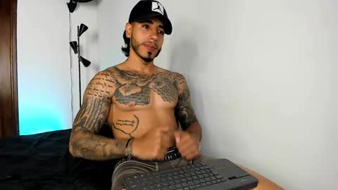 Snapshot of jakee_brown chatting on 15, 1, 2025 Santiago online show from 15, 1, 2025