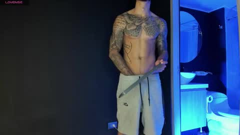 Snapshot of jakee_brown chatting on 5, 3, 2025 Santiago online show from 5, 3, 2025