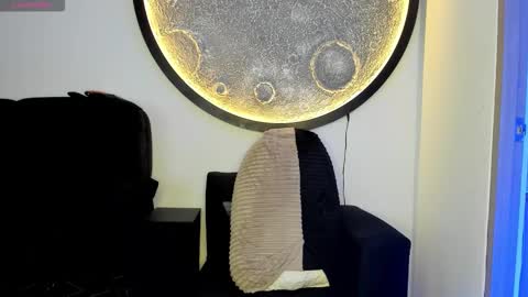 Santiago online show from 27, 11, 2025