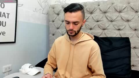 jakemagnus_ online show from 30, 12, 2024