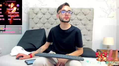 jakemagnus_ online show from 31, 12, 2024