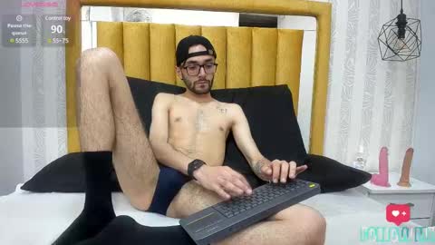 jakemagnus_ online show from 14, 1, 2025