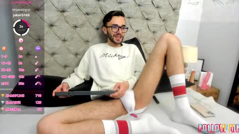 jakemagnus_ online show from 19, 1, 2025