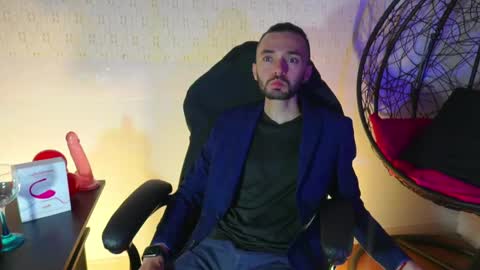 jakemagnus_ online show from 14, 2, 2025