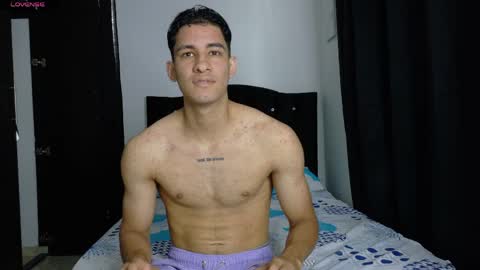 Snapshot of jakemonroe1 chatting on 8, 4, 2026 JakeMonroe online show from 8, 4, 2026