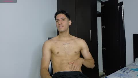 Snapshot of jakemonroe1 chatting on 9, 4, 2026 JakeMonroe online show from 9, 4, 2026