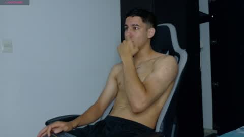 Snapshot of jakemonroe1 chatting on 28, 4, 2026 JakeMonroe online show from 28, 4, 2026