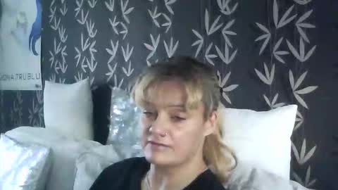 Snapshot of jakkilouise chatting on 13, 11, 2025 JAKKI LOUISE pornstar online show from 13, 11, 2025