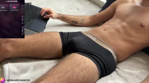 jalmecakkoo online show from 12, 9, 2025