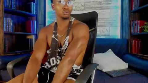   online show from 5, 11, 2025