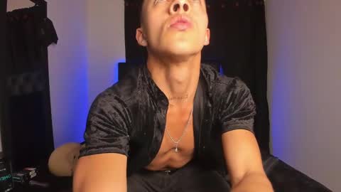 Snapshot of james1lee_ chatting on 26, 2, 2025 LeonardoInsta LeonardoperezcoPvt open online show from 26, 2, 2025