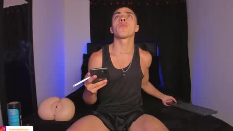 Snapshot of james1lee_ chatting on 2, 3, 2025 LeonardoInsta LeonardoperezcoPvt open online show from 2, 3, 2025