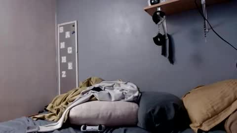 what you in too online show from 12, 4, 2026