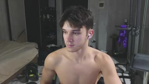 Snapshot of james_friends chatting on 1, 3, 2026 James online show from 1, 3, 2026